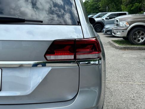 Used 2023 Volkswagen Atlas SE image 6