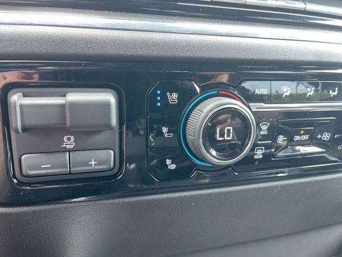 Used 2024 Chevrolet Silverado 2500 High Country w/ Max Trailering Package image 23