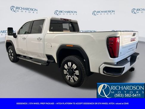 Used 2024 GMC Sierra 2500 Denali image 3