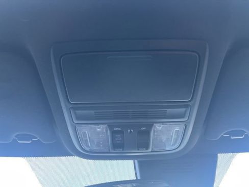 Used 2018 Honda Accord Sport image 25