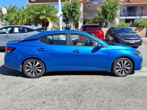 Used 2025 Nissan Sentra SV w/ SV Premium Package FWD image 23