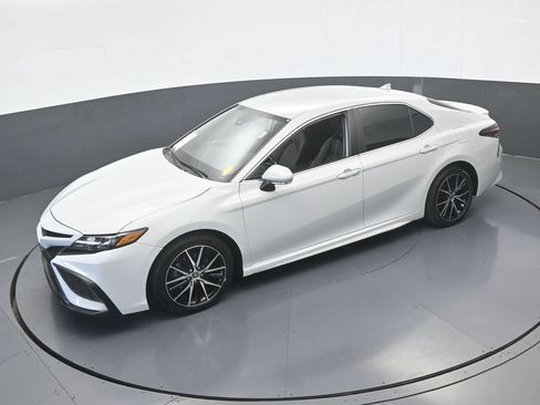 Used 2023 Toyota Camry SE FWD image 46