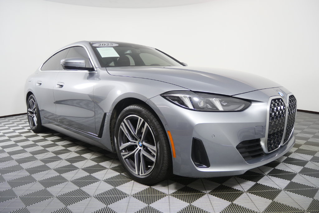 Certified 2025 BMW 430i w/ Premium Package RWD image 2
