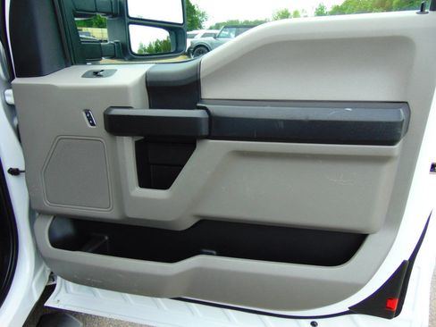 Used 2020 Ford F250 XL w/ Power Equipment Group AWD/4WD image 40