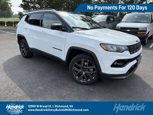 Used 2026 Jeep Compass Limited AWD/4WD image 1