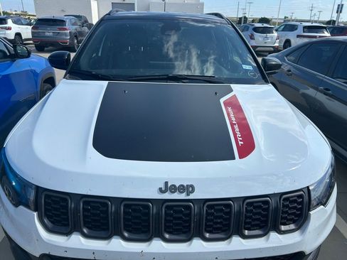Used 2025 Jeep Compass Limited AWD/4WD image 14