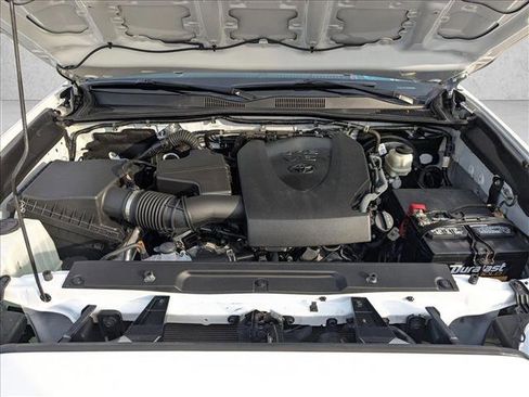 Certified 2022 Toyota Tacoma SR5 image 21