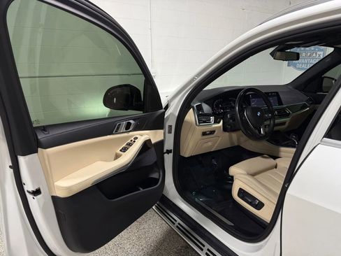 Used 2019 BMW X5 xDrive40i w/ Premium Package 2 image 9