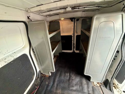 Used 2020 Nissan NV200 S image 6