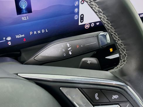 Used 2025 Buick Enclave Preferred image 25