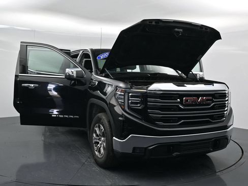 Used 2025 GMC Sierra 1500 SLT RWD image 43