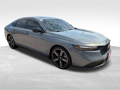 Used 2023 Honda Accord Sport image 7