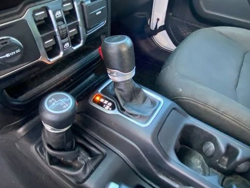 Used 2020 Jeep Gladiator Sport w/ Quick Order Package 24S image 24