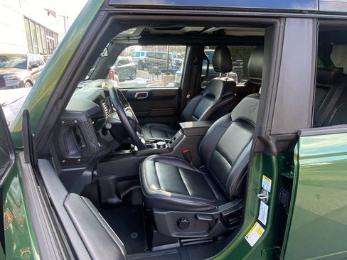 Certified 2025 Ford Bronco Badlands image 18