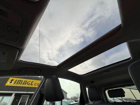 Used 2012 Toyota Prius V Five image 24