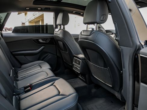 Used 2021 Audi Q8 Premium w/ Convenience Package image 34