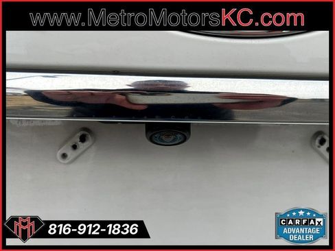 Used 2017 Ford Fusion SE FWD image 30