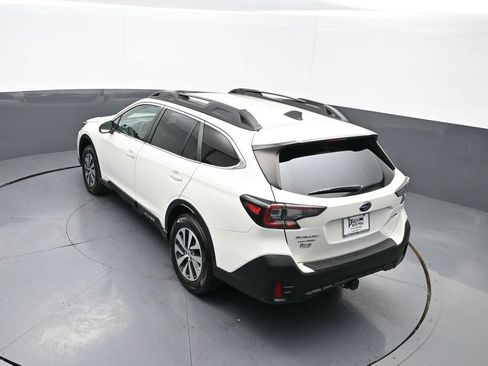 Used 2022 Subaru Outback Premium image 39