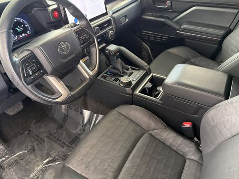 Used 2025 Toyota 4Runner TRD Off-Road Premium w/ Tow Technology Package AWD/4WD image 11