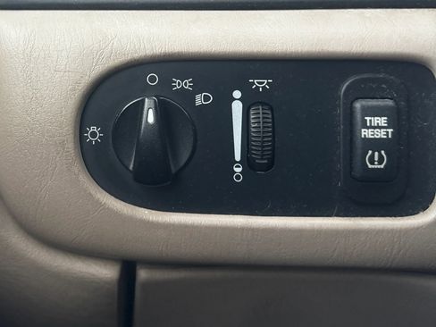 Used 2002 Ford Windstar SE Sport FWD image 17