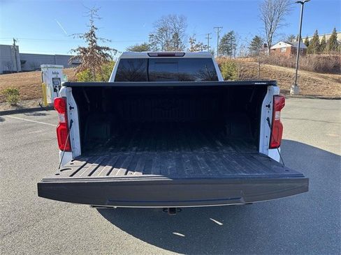 Used 2021 Chevrolet Silverado 1500 LT Trail Boss w/ Convenience Package II image 21