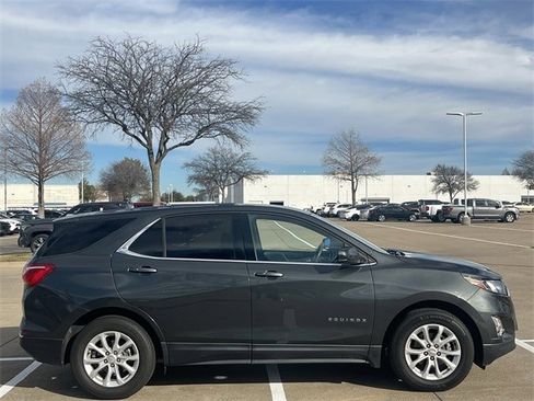 Used 2019 Chevrolet Equinox LT image 3