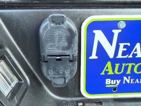 Used 2018 Ford F150 Lariat w/ Equipment Group 501A Mid image 8