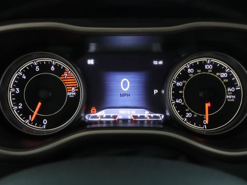 Used 2018 Jeep Cherokee Limited image 10