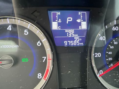 Used 2016 Hyundai Accent SE FWD image 12