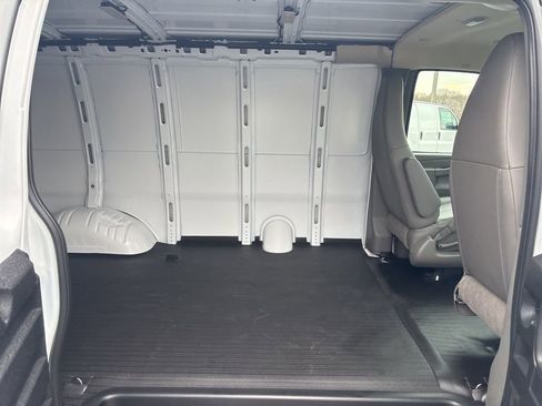 New 2025 Chevrolet Express 2500 w/ Driver Convenience Package RWD image 34