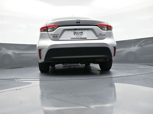 Certified 2024 Toyota Corolla LE AWD/4WD image 29