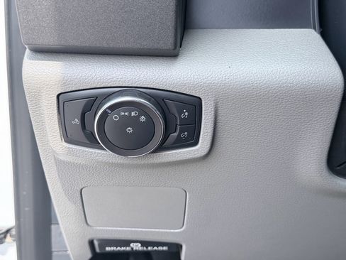 Used 2022 Ford F250 XL w/ STX Appearance Package AWD/4WD image 12