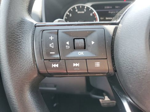 Used 2021 Nissan Rogue SV AWD/4WD image 25