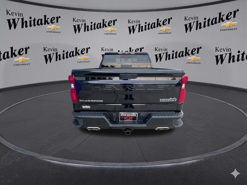 Certified 2023 Chevrolet Silverado 1500 High Country w/ High Country Premium Package AWD/4WD image 8
