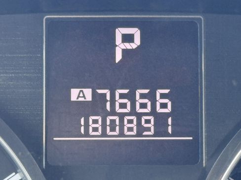 Used 2012 Subaru Outback 2.5i Premium w/ All-Weather Pkg AWD/4WD image 18