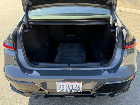 Used 2025 BMW 740i w/ Premium Package image 15