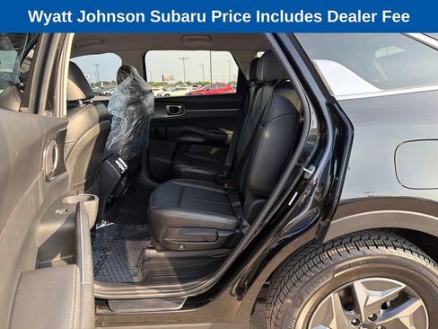 Used 2022 Kia Sorento S FWD image 36