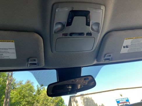 Used 2019 Toyota Sienna LE FWD image 40
