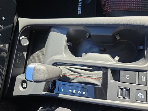 New 2026 Nissan Sentra SR w/ Floor Mat Package FWD image 13