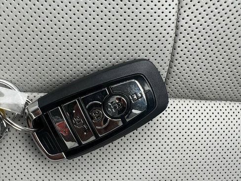 Used 2025 Lincoln Aviator Reserve w/ Equipment Group 201A AWD/4WD image 21