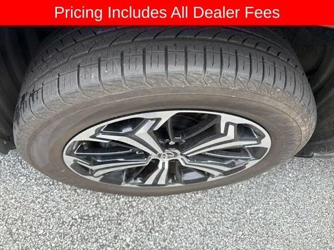 Used 2025 Toyota RAV4 XSE w/ Premium Package AWD/4WD image 18