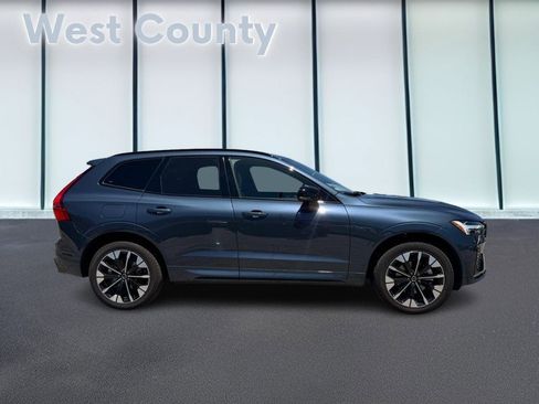New 2026 Volvo XC60 B5 Plus w/ Climate Package AWD/4WD image 2