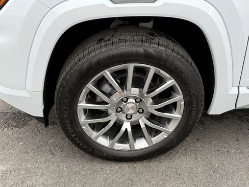 New 2026 GMC Terrain Denali image 9