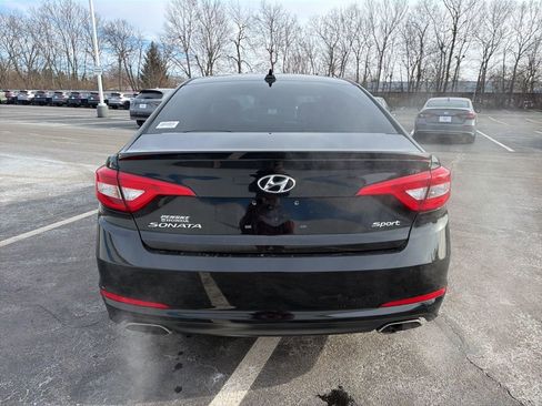 Used 2016 Hyundai Sonata Sport w/ Option Group 1V image 4