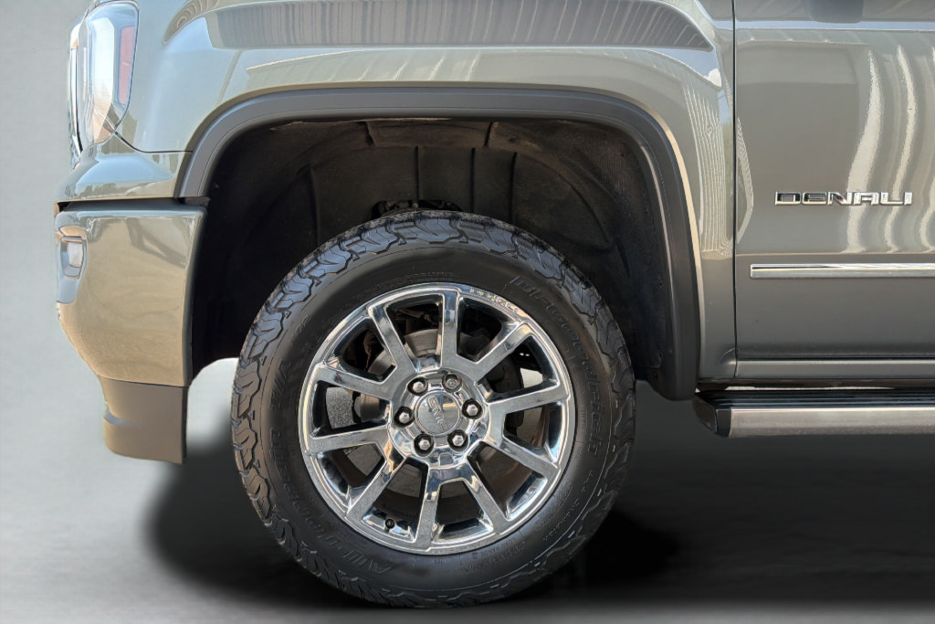 Used 2018 GMC Sierra 1500 Denali AWD/4WD image 18