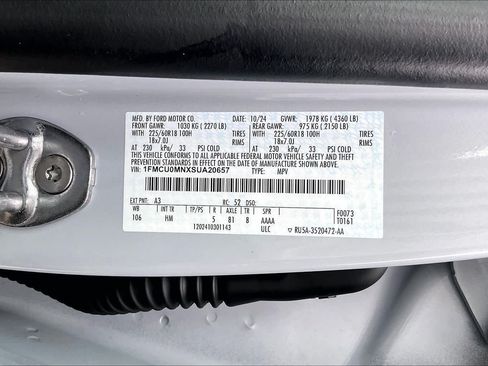 Used 2025 Ford Escape ST-Line w/ Tech Pack #1 FWD image 29