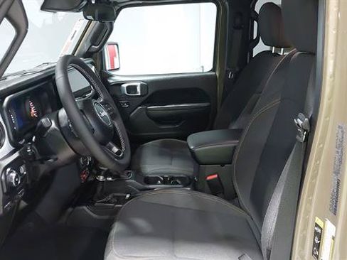Used 2025 Jeep Wrangler Unlimited Sport AWD/4WD image 20