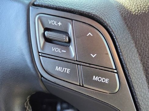 Used 2017 Hyundai Santa Fe SE w/ SE Premium Package 02 image 32