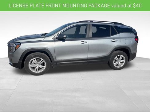 Certified 2023 GMC Terrain SLE w/ Driver Convenience Package image 5