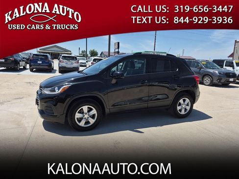 Used 2022 Chevrolet Trax LT w/ Driver Confidence Package AWD/4WD image 1